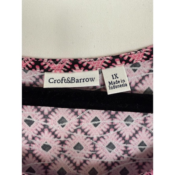 Croft Barrow NWT 1X tshirt, pink-black, curved hem, crew neck, brand new - Picture 12 of 13